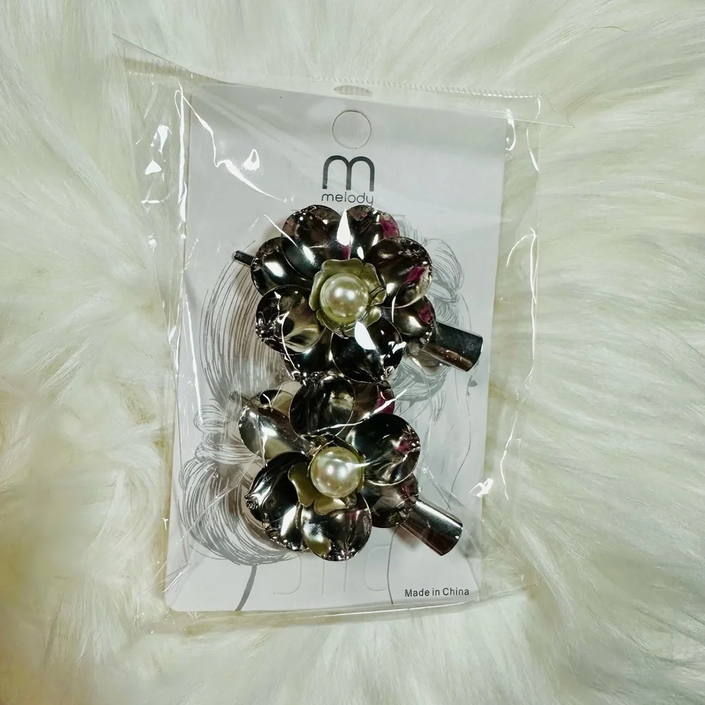 Floral Hair Clips - Black and Silver